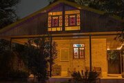 کلبه دوبلکس نارون در مجموعه اقامتی صومعه سرا