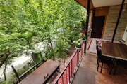 واحد جنگلی لب رودخانه در طبقه همکف ویلا در روستای شالما