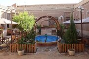 اتاق یک تخته در هتل سنتی پارسیک یزد