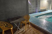 عمارت آرتین استخردار سرپوشیده  در چهارباغ