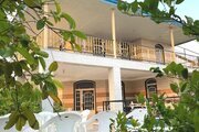 واحد استخردار دوخواب در طبقه اول ویلا رویایی پاکیزه در قشم
