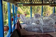 اتاق در اقامتگاه بومگردی در صومعه سرا