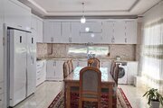 واحد دوخواب در طبقه همکف ویلای عمارت جهان تالش