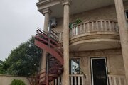 واحد تکخواب خاله معصومه در طبقه دوم ویلای امامزاده عبداله