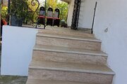 واحد مبله تکخواب در طبقه اول ویلا ملکی در چالوس