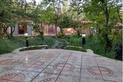 ویلا استخردار در باغ بهادران