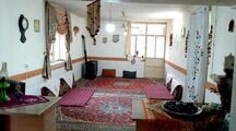 اتاق دراقامتگاه بومگردی در شاهرود