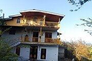 واحد دوخواب در طبقه سوم ویلای رامسر