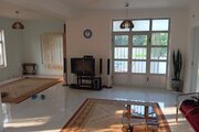 واحد تکخواب مبله در طبقه همکف ویلا نوشهر