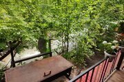 واحد جنگلی لب رودخانه در طبقه همکف ویلا در روستای شالما