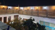 اتاق دوتخته آیینه بوم گردی در اصفهان