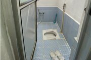 واحد تکخواب حکمت در طبقه اول ویلا روستای داخل پایین