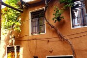 اتاق همکف اقامتگاه سنتی در نطنز | نمای ساختمان