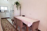واحد تکخواب خاله معصومه در طبقه دوم ویلای امامزاده عبداله