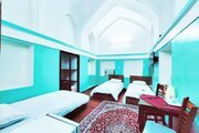اتاق سه تخته در هتل سنتی در شوشتر