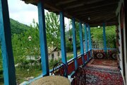 واحد تکخواب در طبقه اول ویلا نگارخاتون در رودبار