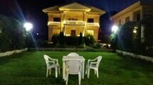ویلای چهل ستون با استخر آبگرم