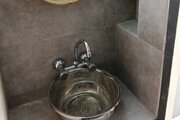 اتاق۳ تخته(سه دری) در اقامتگاه بومگردی در سروستان