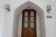 اتاق فیروزه در اقامتگاه بومگردی کرمان