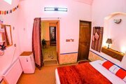 اتاق 2 نفره زادمهر در اقامتگاه بومگردی یزد