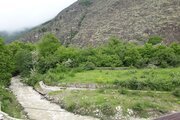 ویلا کنار رودخانه با ویو کوه و جنگل در مکا کلاردشت
