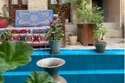 اتاق تک نفره نارنج در اقامتگاه بومگردی شیراز