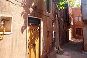 اتاق همکف اقامتگاه سنتی در نطنز | نمای ساختمان