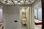 عمارت آرتین استخردار چهار فصل با فوتبال دستی در چهارباغ