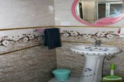اتاق در اقامتگاه بومگردی در صومعه سرا