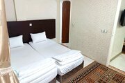 واحد تک خواب 7 تخت سینگل امام رضا نزدیک به حرم  در مشهد