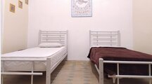 اتاق چهار نفره در هاستل در تهران