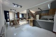 ویلا تریپلکس چهارخواب استخردار اقاقیا در محمودآباد