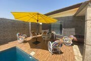 عمارت آرتین استخردار چهار فصل با فوتبال دستی در چهارباغ