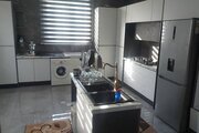 ویلا دوبلکس سه خواب عمارت گل رز در چهارباغ