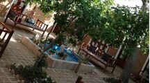 اتاق صندوقخانه در اقامتگاه بومگردی در فارس