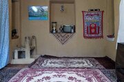 اتاق در اقامتگاه بومگردی در اسفراین