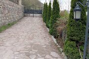 واحد تک خواب حاتم در طبقه اول ویلا رودبارک