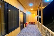 کلبه جنگلی سقف شیشه ای  تکخواب در ماسال