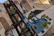 اتاق سه تخته در هتل سنتی در یزد