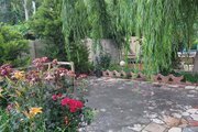 ویلا دو خواب مبله در باغ بهادران