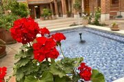 اتاق یک نفره با سرویس ایرانی در هتل تهران