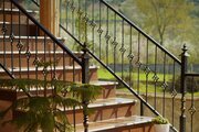 واحد تکخواب چهره در طبقه اول ویلای بابل