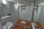 واحد تکخواب در طبقه اول باغ ویلا جنگلی بهشت در طرقبه