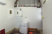 اتاق شاه نشین در اقامتگاه بومگردی دامغان
