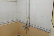 اتاق 6 در مسافرخانه در همدان