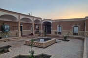 واحد گل نبات در اقامتگاه بوم گردی در آران و بیدگل