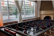 خانه ویلایی دو خوابه نارنجی در نور