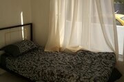 واحد تکخواب مبله در طبقه همکف ویلا نوشهر
