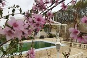 ویلا دوخواب استخر آبگرم در کردان