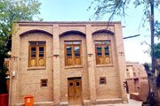 اتاق همکف اقامتگاه سنتی در نطنز | مسجد یسمان ابیانه